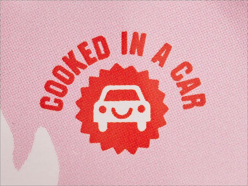 COOKED IN A CAR LOGO設計