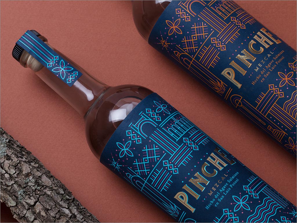 墨西哥Pinche Mezcal白酒包裝設計之實物照片